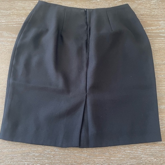 Black Women Suit - Picture 3 of 4